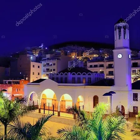 Apartment Tenerifeopenhome Bright Penthouse On The Cristianos Arona (Tenerife)