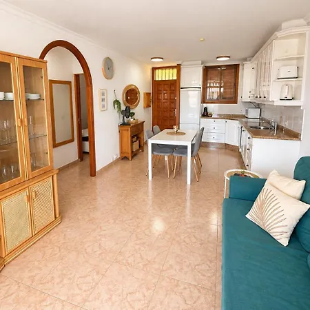 Apartment Tenerifeopenhome Bright Penthouse On The Cristianos Arona (Tenerife)